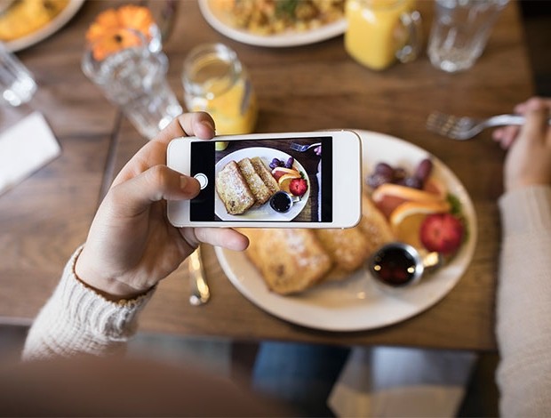 5 Amazing Ways You Can Use The Internet To Get More People To Your Restaurant  